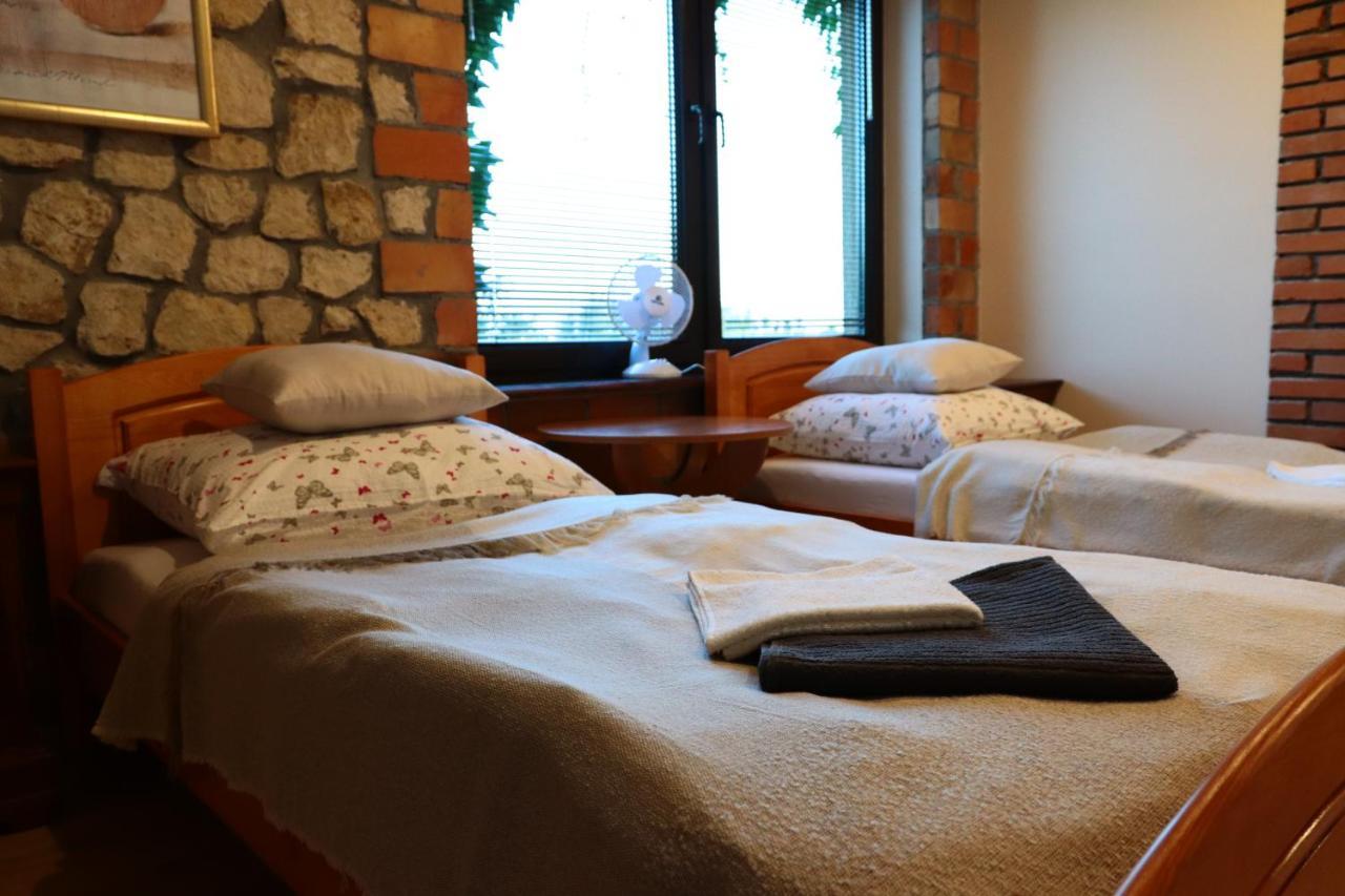 Karczma Pod Jesionem Hotel Brdow Luaran gambar