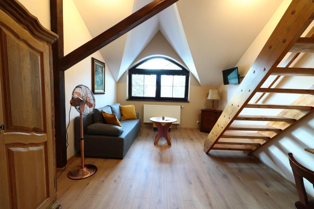 Karczma Pod Jesionem Hotel Brdow Luaran gambar
