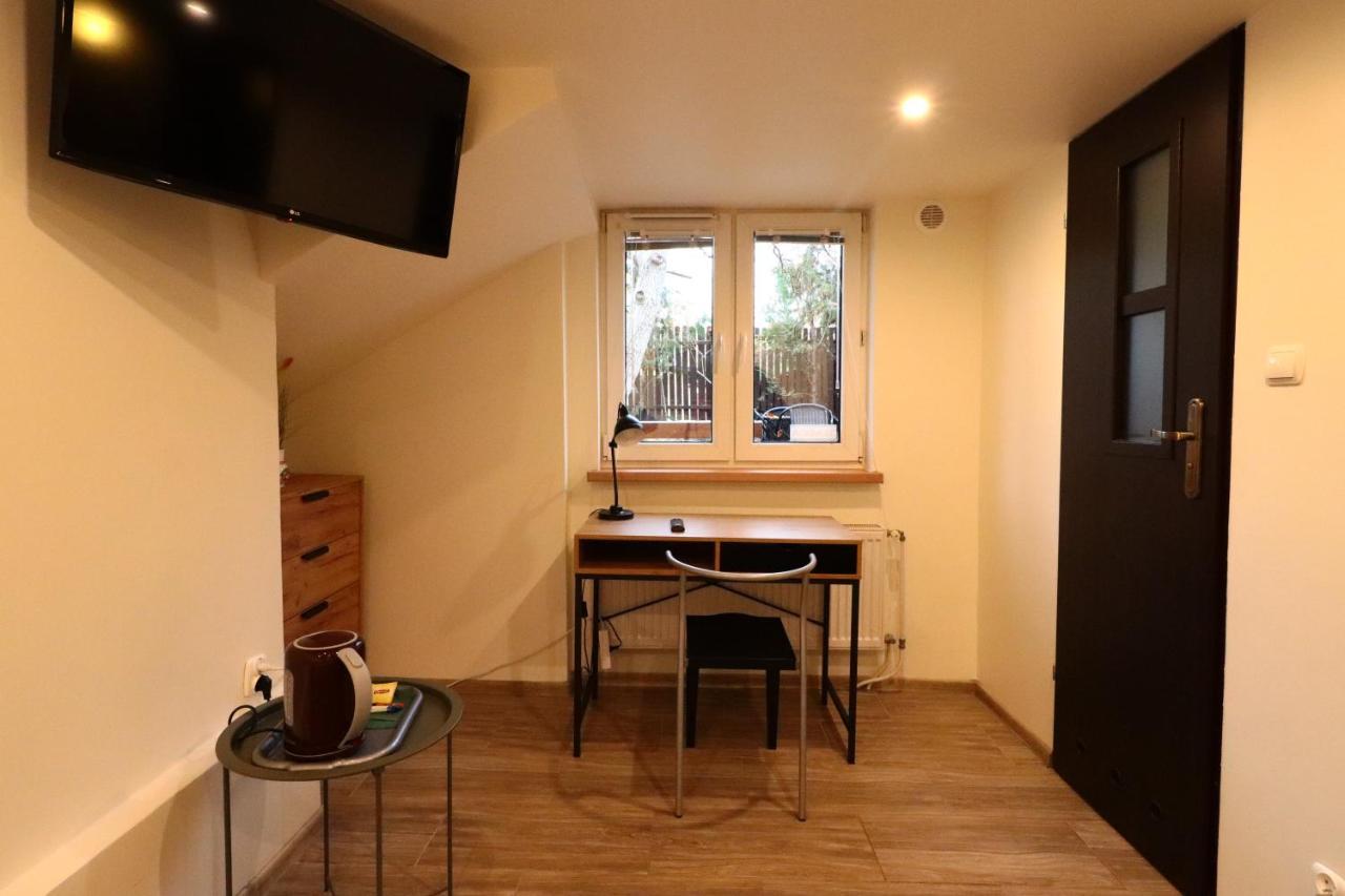 Karczma Pod Jesionem Hotel Brdow Luaran gambar