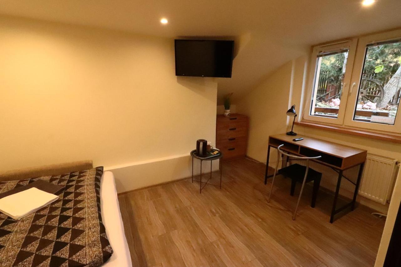 Karczma Pod Jesionem Hotel Brdow Luaran gambar